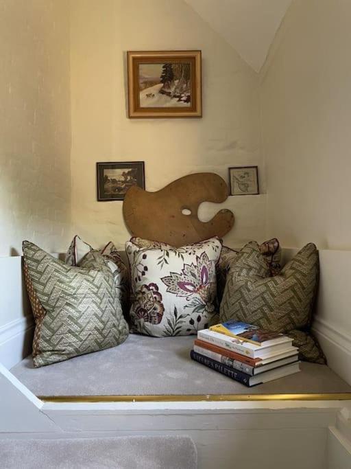 Holly Cottage, 2, Northbrook Park, Farnham-Up To 6 Adults Extérieur photo